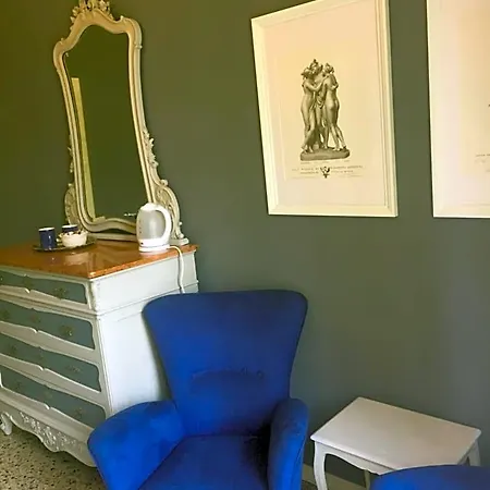 La Mediterranea